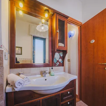 בית נופש Casa Imma By Interhome וירג'יו