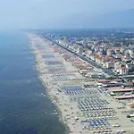 Casa Imma By Interhome Tatil Evi Viareggio